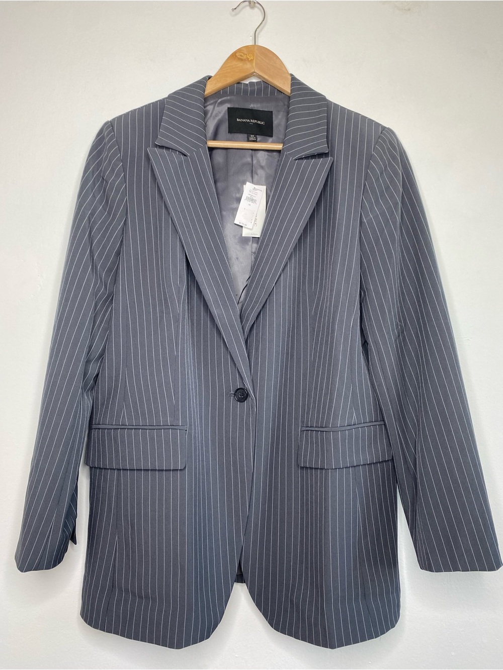 NWT Pin striped Blazer Size 14  Relaxed fit Office Career